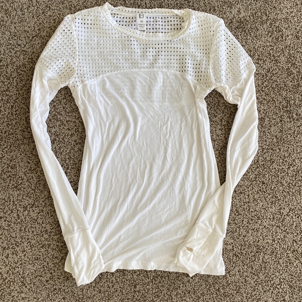 White mesh gym long sleeve activewear top